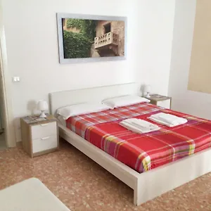 A Due Passi Da Giulietta-casa Capuleti Apartment